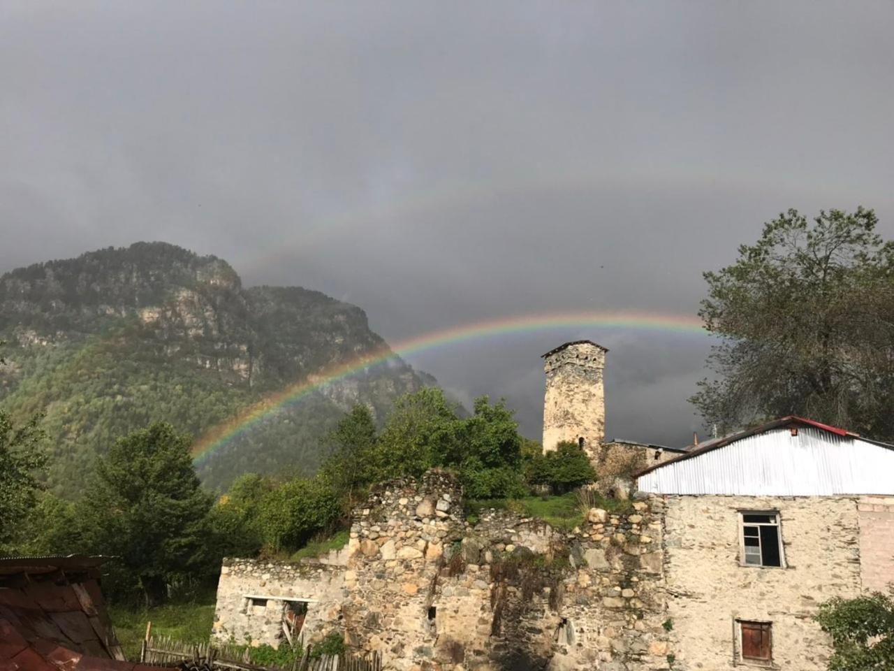 Ciuri'S Guesthouse Zhabeshi Εξωτερικό φωτογραφία